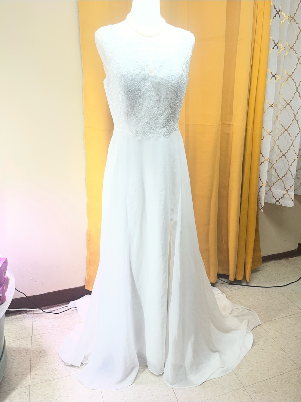 Elegant White Lace Bodice A-Line Dress